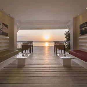 Hush Lagoon 30 Негомбо